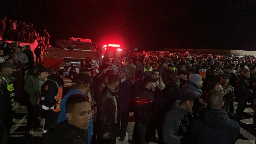 فاس.. مصرع 19 شخصا في انهيار بنايتين متجاورتين